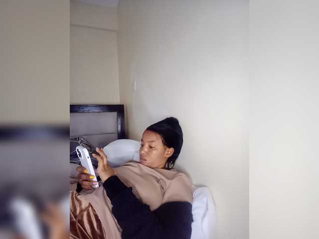 BeautifulGia live cam on BongaCams