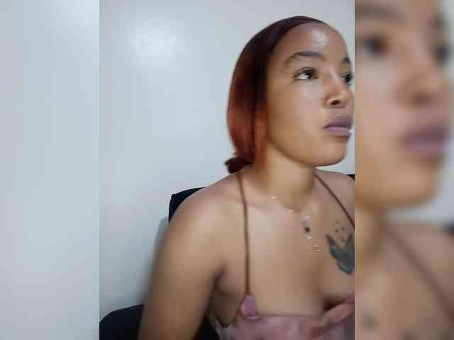BeautifulGia webcam