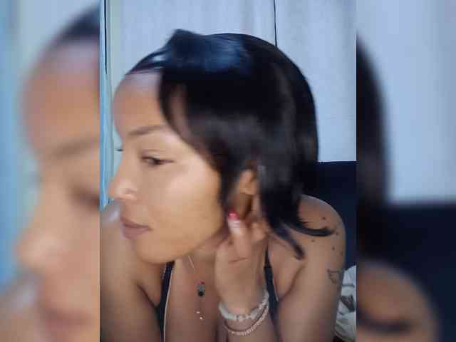 BeautifulGia webcam