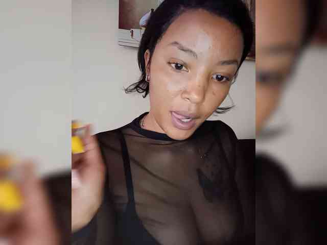 BeautifulGia webcam