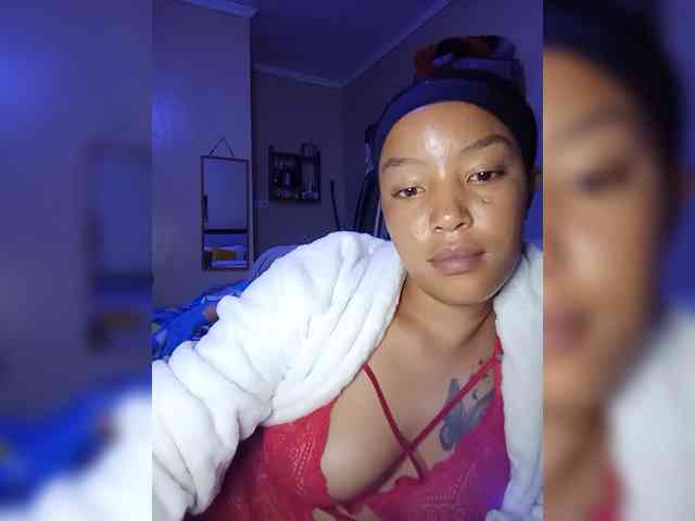 BeautifulGia webcam