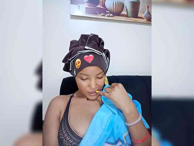 BeautifulGia webcam