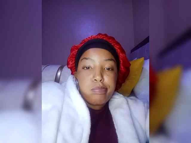 BeautifulGia webcam