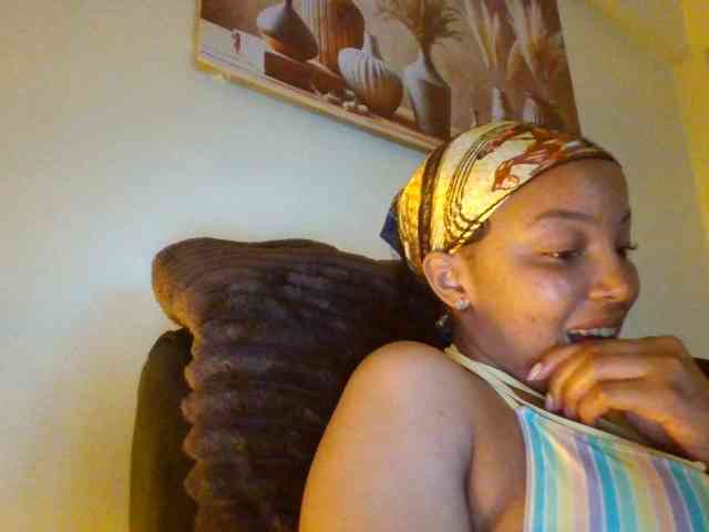 BeautifulGia webcam