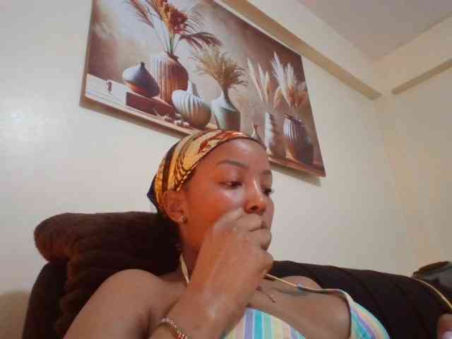 BeautifulGia webcam