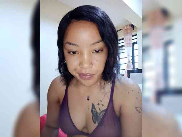 BeautifulGia webcam