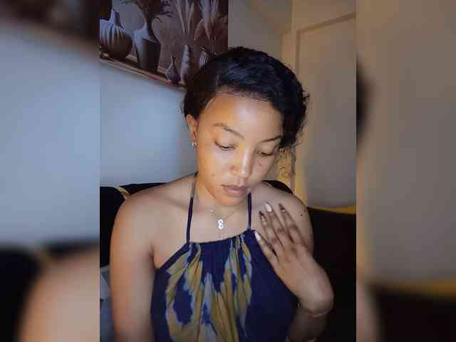 BeautifulGia webcam