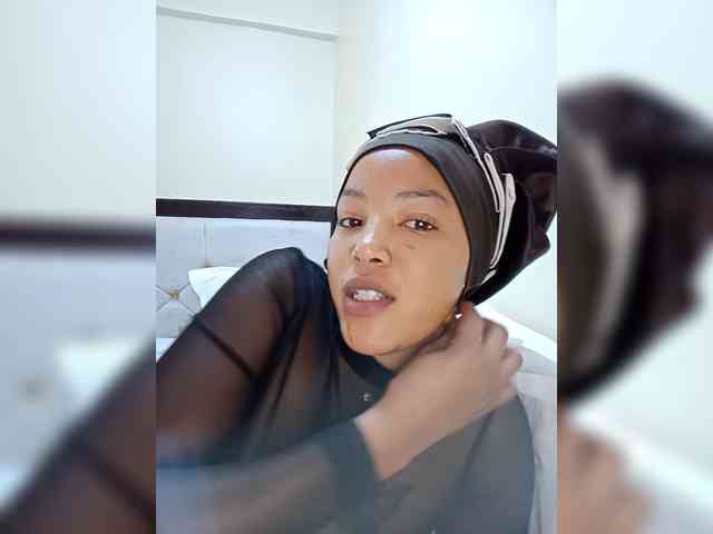 BeautifulGia webcam