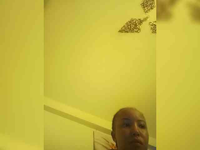 BeautifulGia webcam
