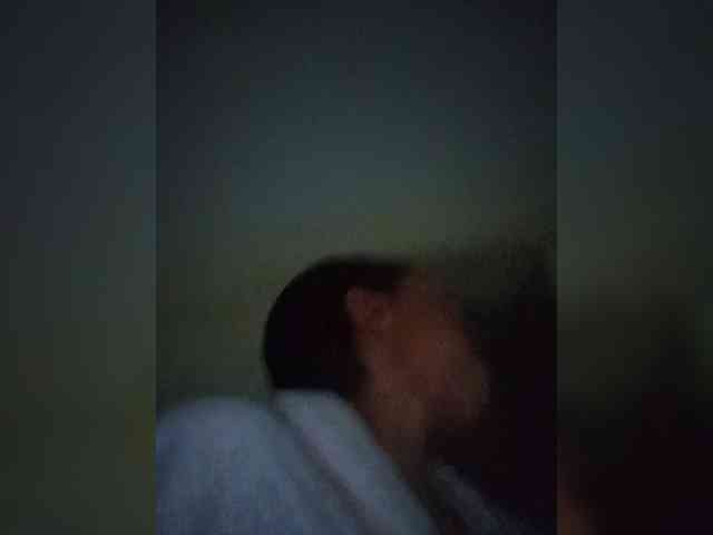BeautifulGia webcam