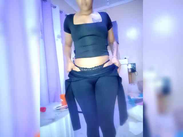 BeautifulGia webcam