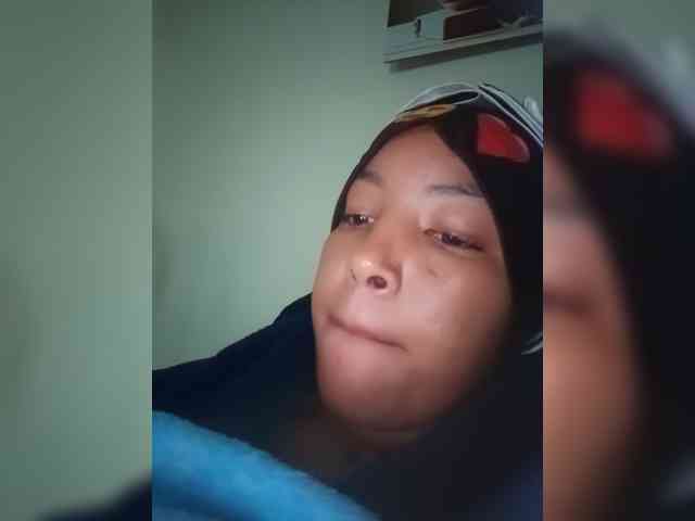 BeautifulGia webcam