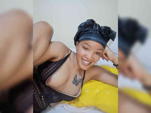 BeautifulGia webcam
