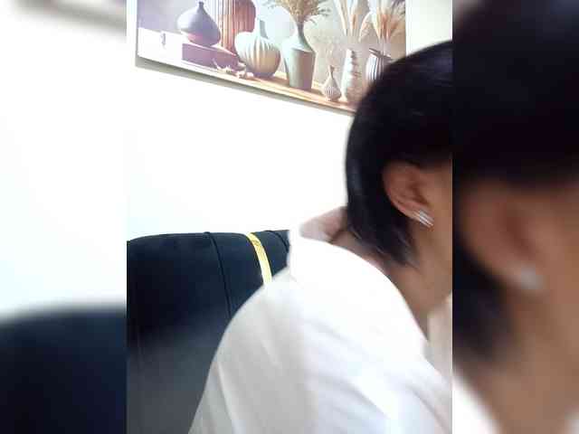 BeautifulGia webcam