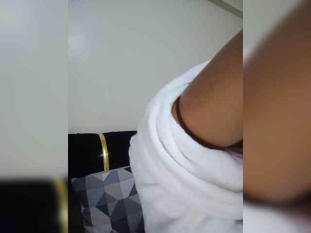BeautifulGia webcam