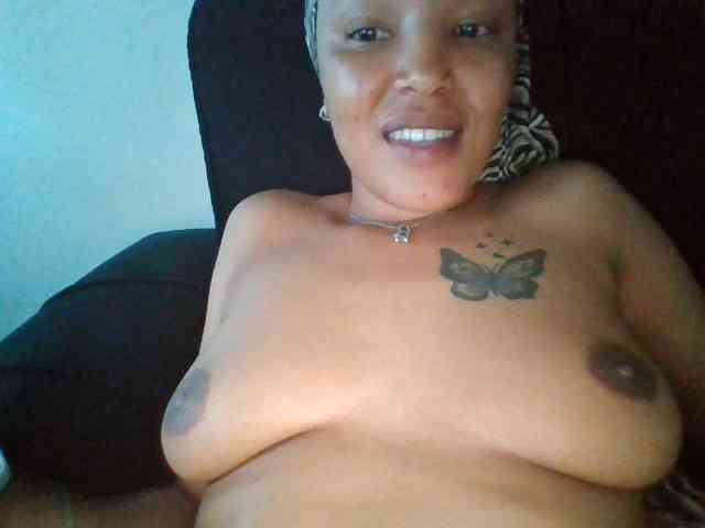 BeautifulGia webcam