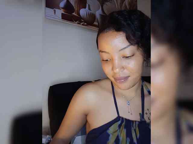 BeautifulGia webcam