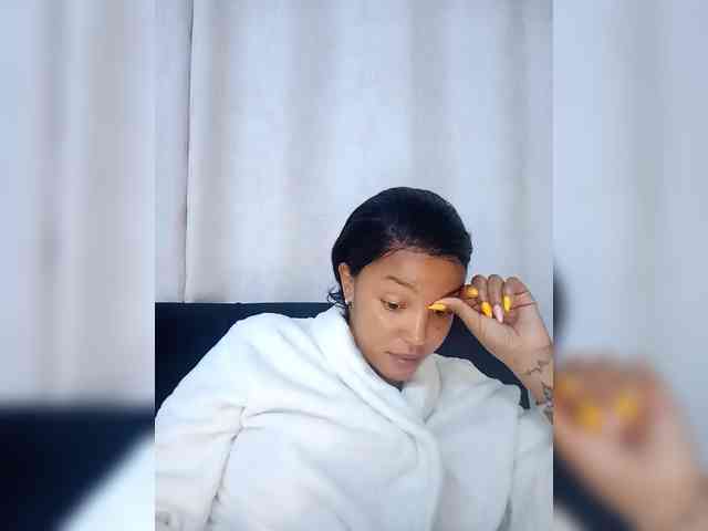 BeautifulGia webcam