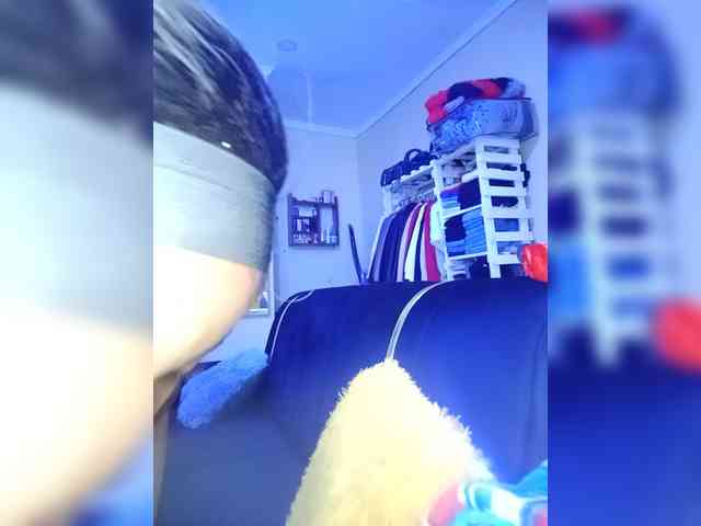 BeautifulGia webcam