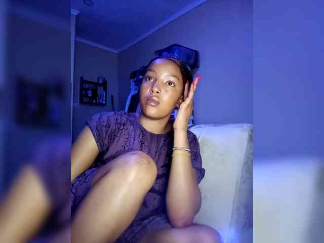 BeautifulGia webcam