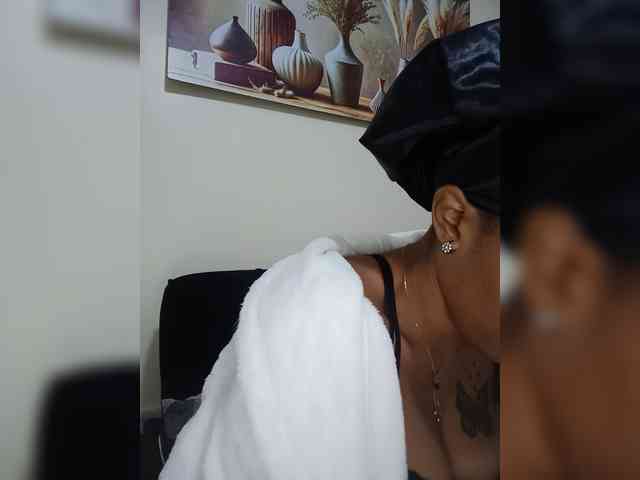 BeautifulGia webcam