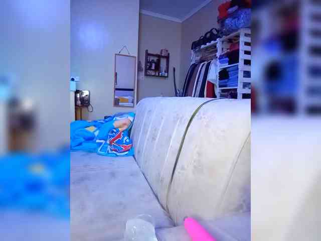 BeautifulGia webcam