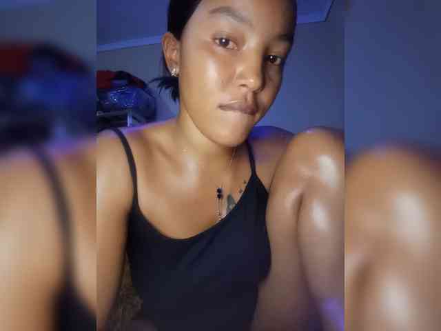 BeautifulGia webcam