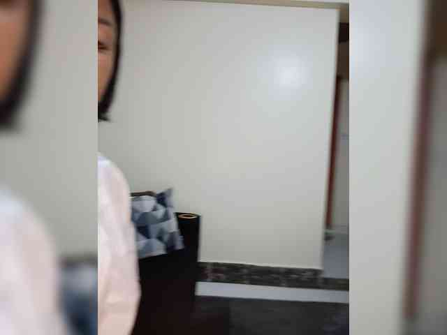 BeautifulGia webcam