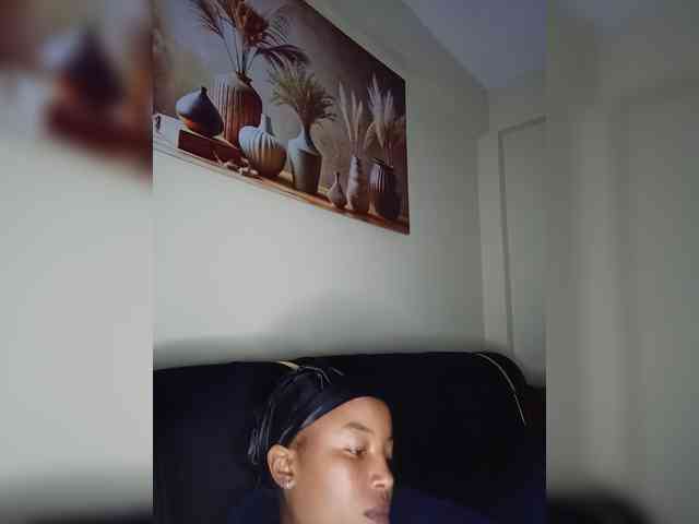 BeautifulGia webcam