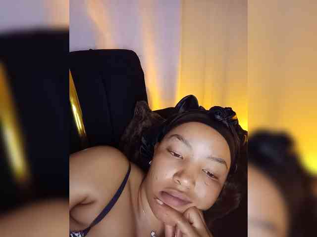 BeautifulGia webcam