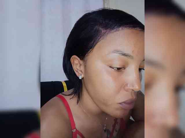 BeautifulGia webcam