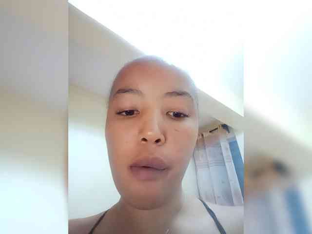 BeautifulGia webcam