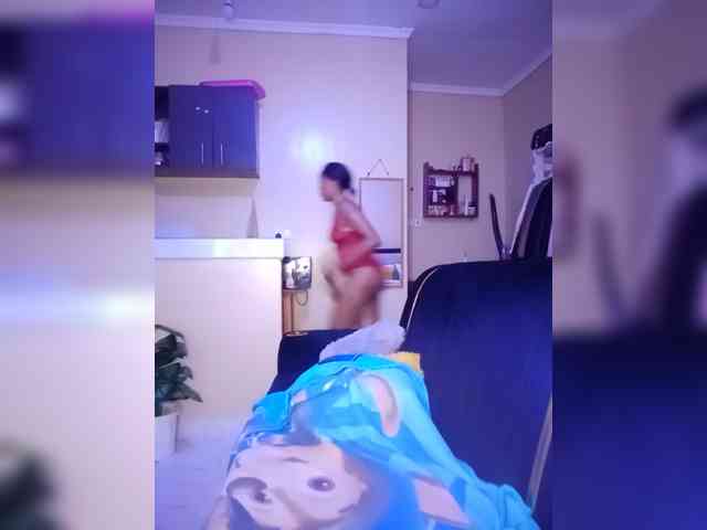 BeautifulGia webcam