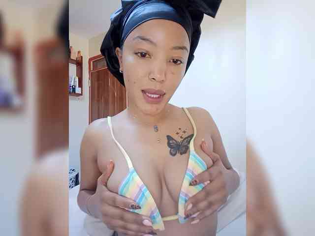 BeautifulGia webcam