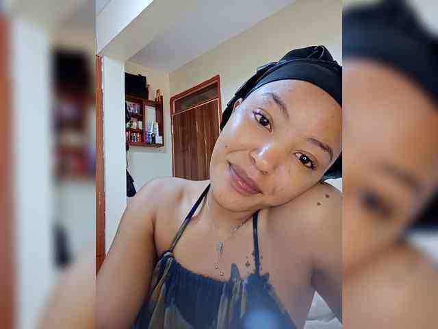 BeautifulGia webcam