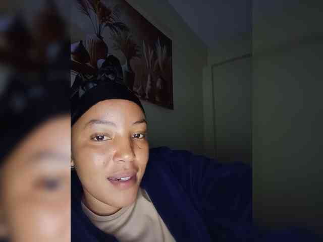 BeautifulGia webcam