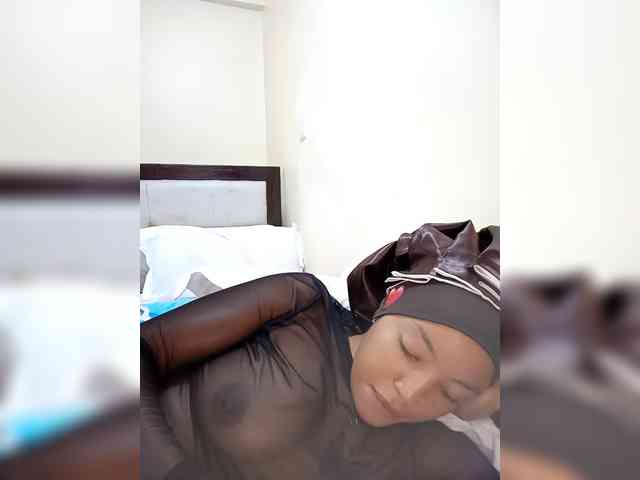 BeautifulGia webcam