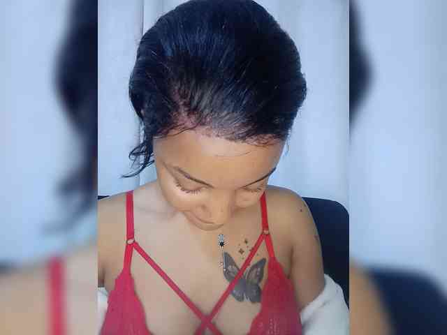 BeautifulGia webcam