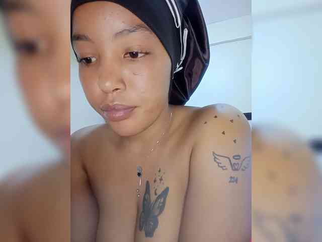 BeautifulGia webcam