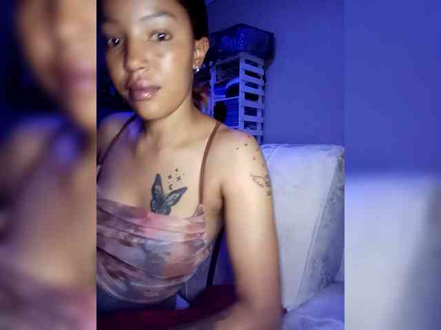 BeautifulGia webcam