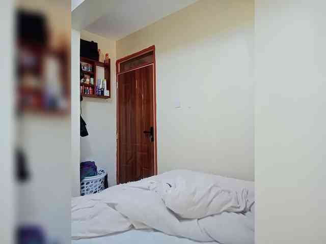 BeautifulGia webcam