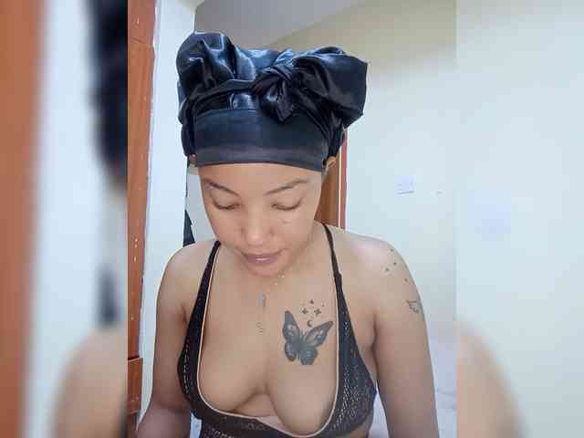 BeautifulGia webcam
