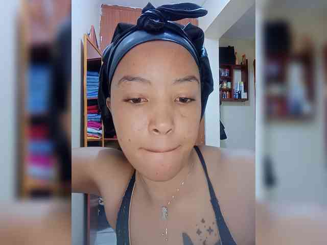 BeautifulGia webcam