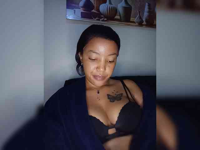 BeautifulGia Live Webcam on BongaCams