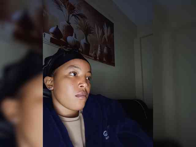BeautifulGia webcam