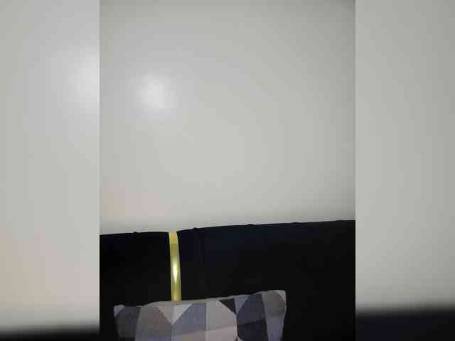 BeautifulGia webcam