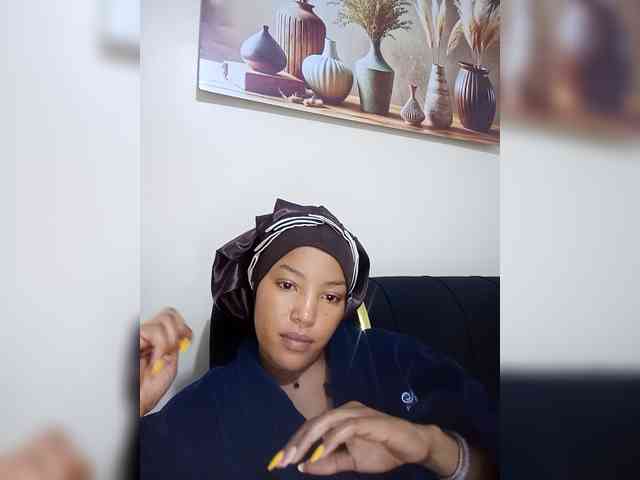 BeautifulGia webcam