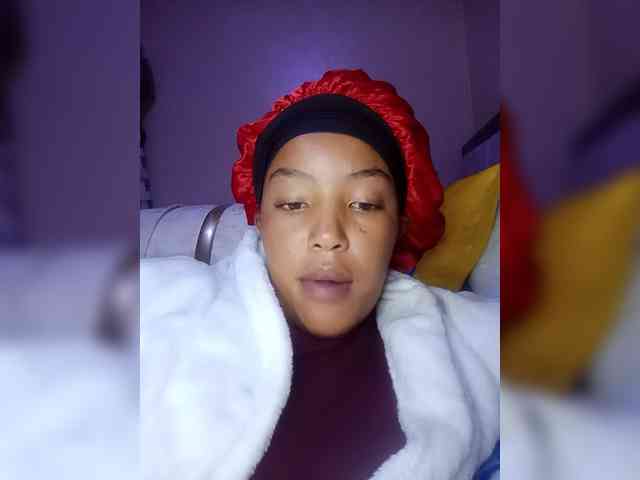 BeautifulGia webcam
