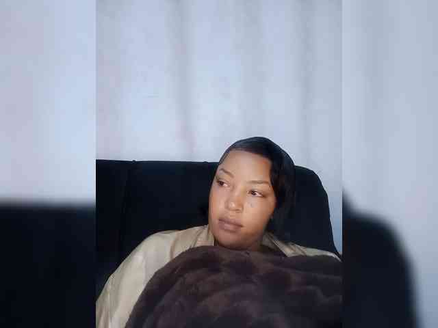 BeautifulGia webcam