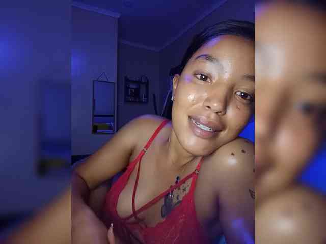 BeautifulGia webcam